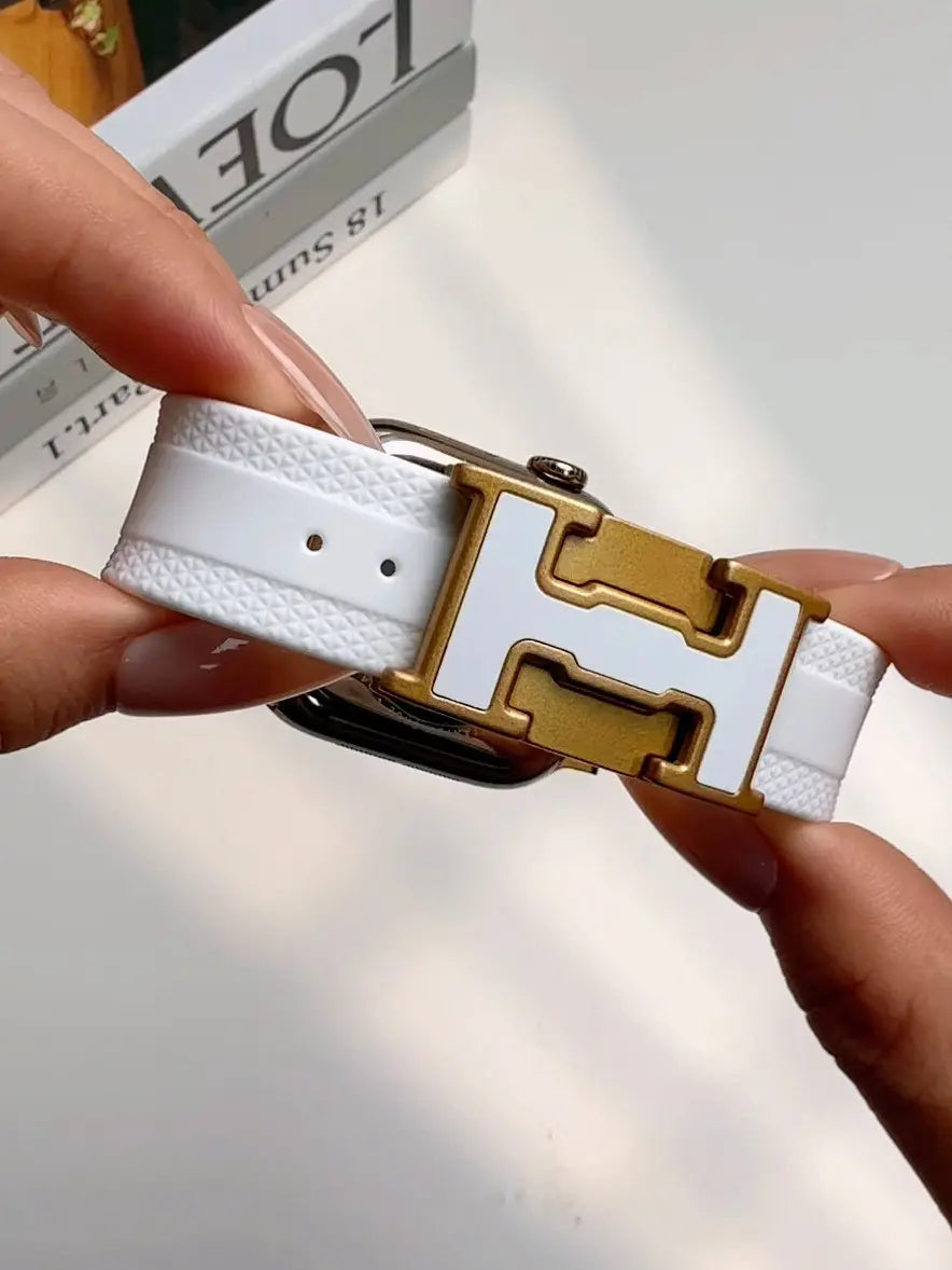 Premium Silicone Watch Band with Magnetic Clasp for Apple Watch (38-49mm) - Breathable and Water-Resistant Strap for Women, Ideal for Work and Daily Sports, Compatible with Series 1-10 and Ultra SE